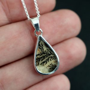 Dendrite teardrop Necklace